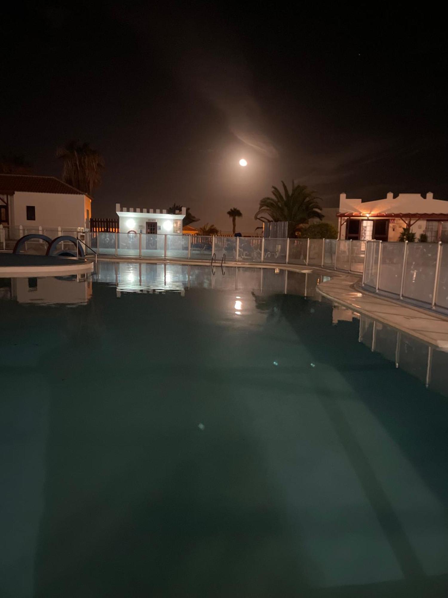 Sun Beach 10 칼레타데푸스테 외부 사진
